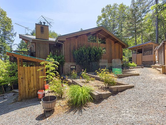5th image of 856 Greentree Loop
