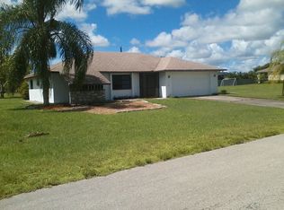 1208 NE 11th Ter, Cape Coral, FL 33909