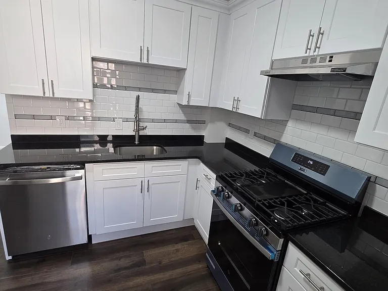 239 Harvard Ave #2 — Photo 5
