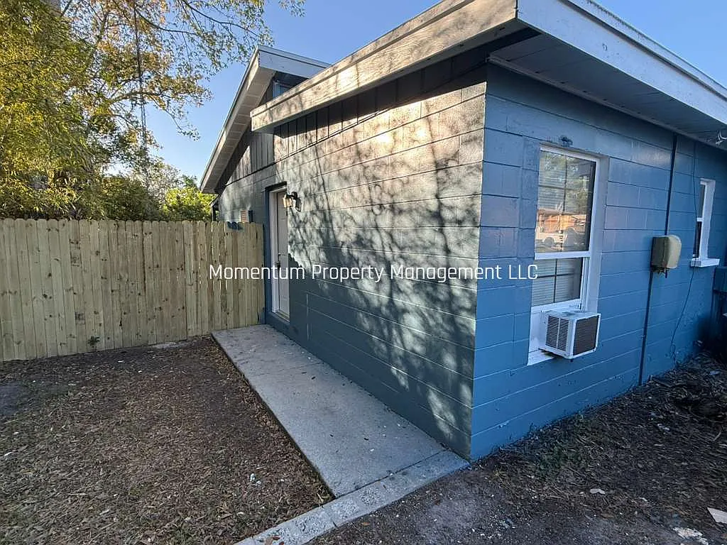 Building Photo - 1919 E Mulberry Dr #A
