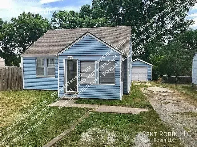 3645 N Euclid Ave — Photo 1