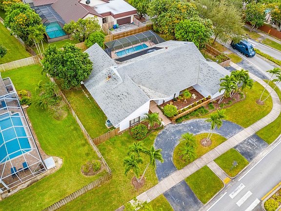 2nd image of 8120 SW 160th St