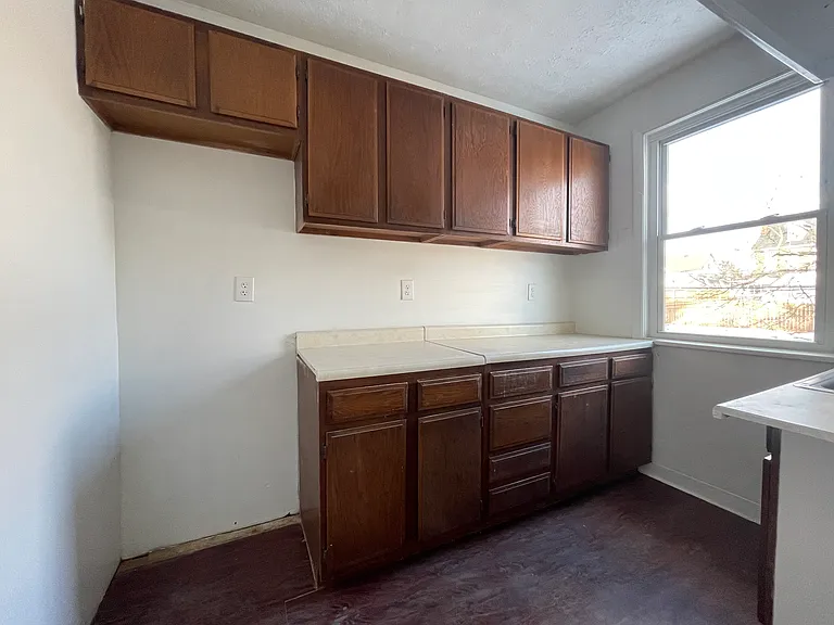 309 Kirk Ave #2 — Photo 5
