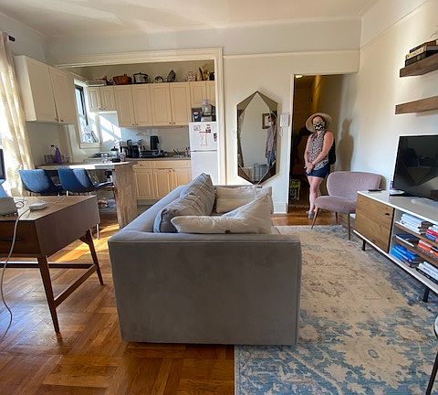 3rd image of 24-07 36th St #2B2