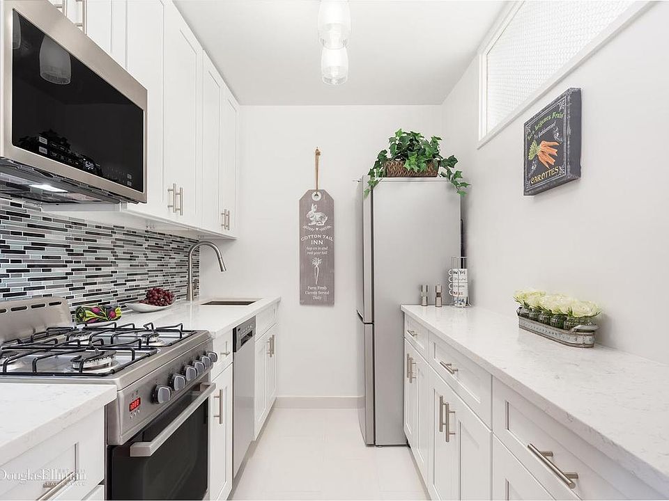 1st image of 244 Seaman Ave #9D