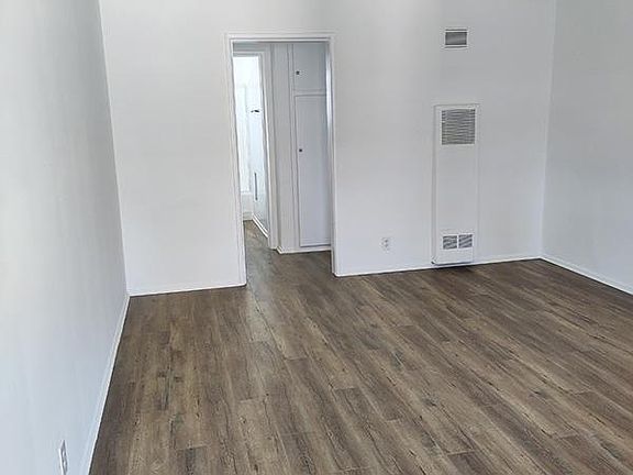 2nd image of 4321 Ventura Canyon Ave APT 12