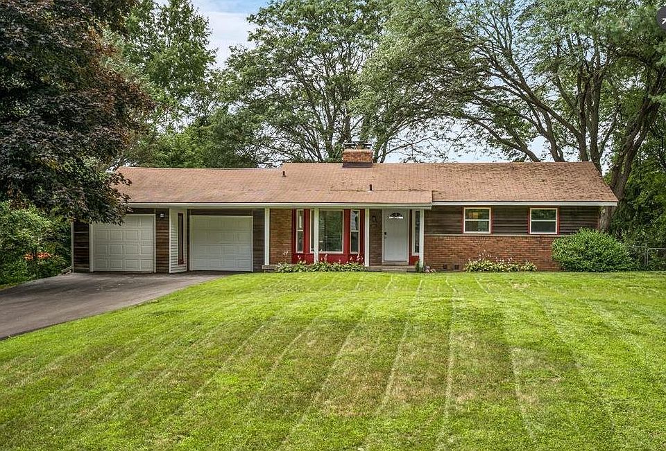 1st image of 2620 Gorlad St