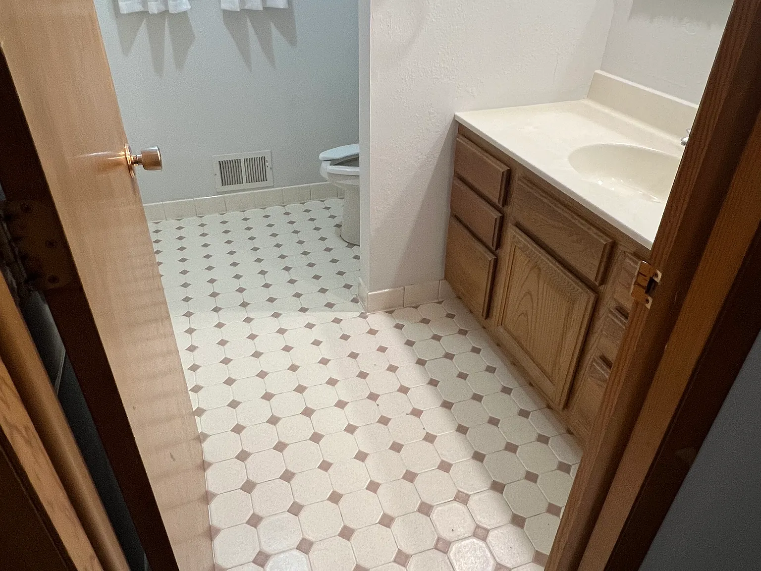 3 bed, 1.5 bath, 1500 sqft, $1,750 — Photo 4