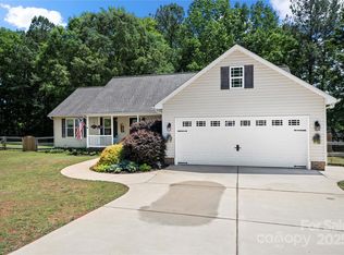 5764 Grassy Creek Rd, Denver, NC 28037