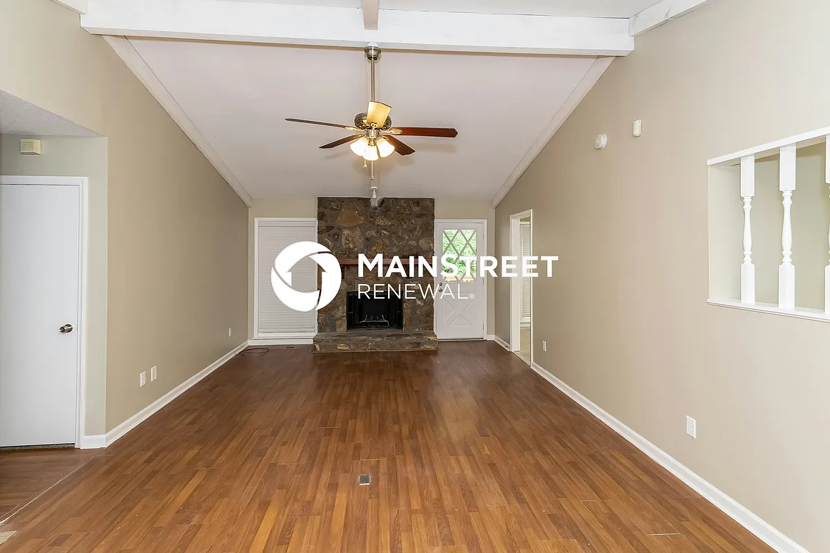 Living Room - 340 40th Ave NE