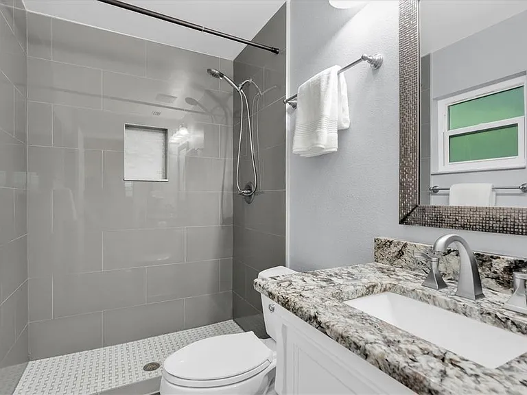 3203 Charter Club Dr #B — Photo 26
