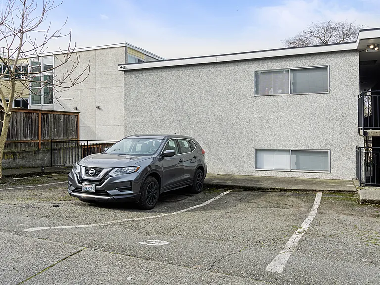 1330 12th Ave S #3 — Photo 13