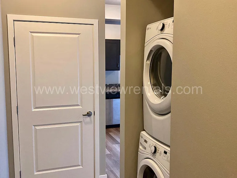 1010 Railroad Ave — Photo 141