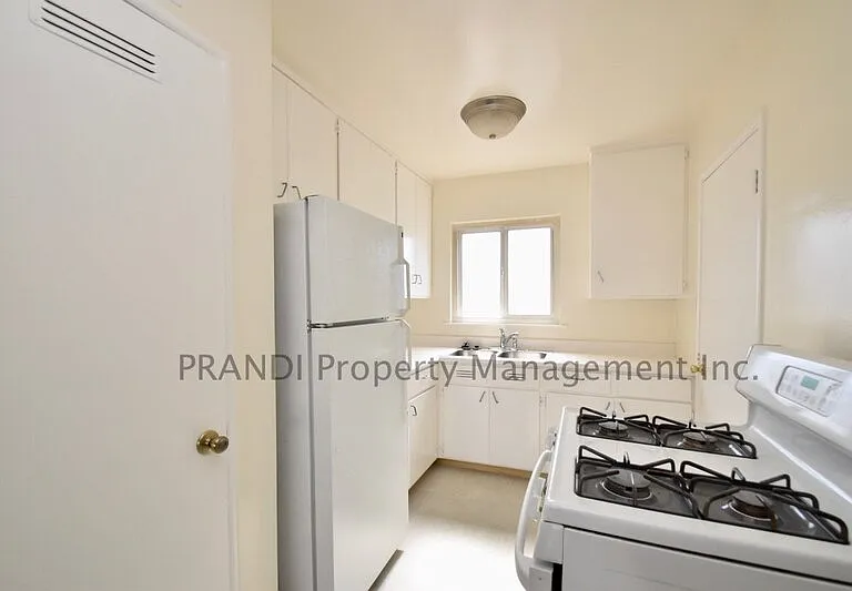 1504 Vallejo Ave #2 — Photo 4