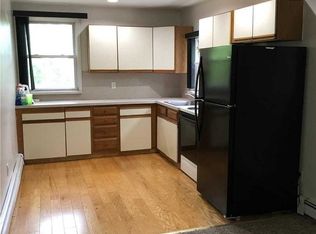 17 Lake Ave, Ronkonkoma, NY 11779