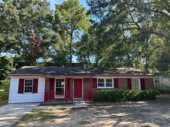 4161 Yorkshire Ln, Mobile, AL 36609