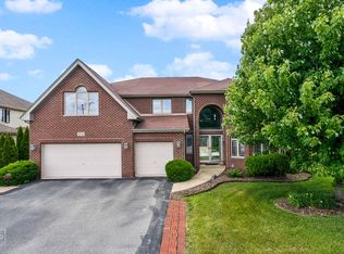 21138 Whitney Dr, Matteson, IL 60443