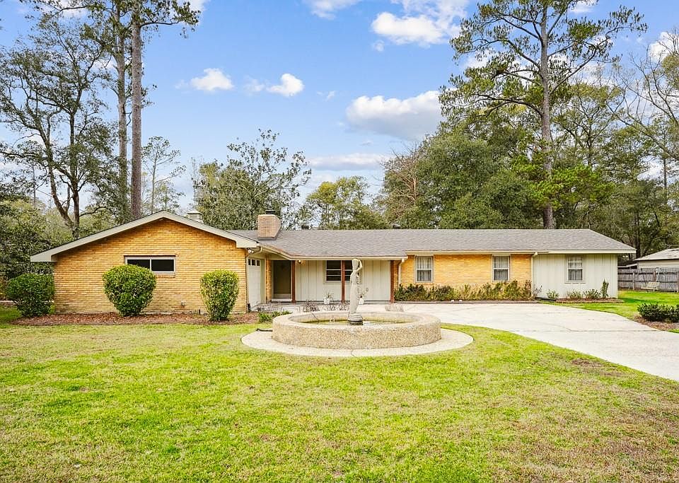 1st image of 71381 Haynes Ave