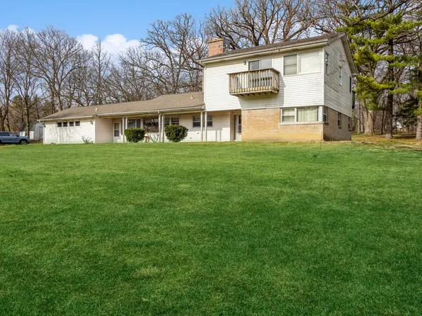 1762 W Palatine Rd, Palatine, IL 60067