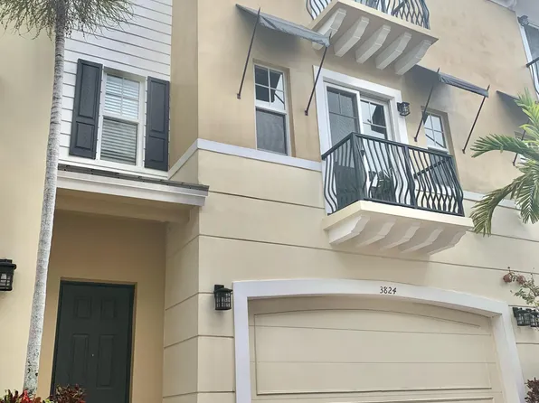 3824 NW 5th Ter, Boca Raton, FL 33431