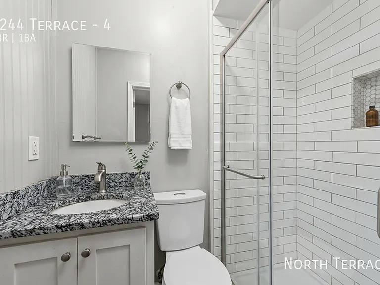 4244 Terrace St #4 — Photo 3