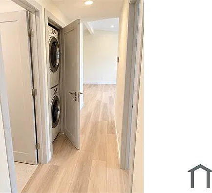 3 bed, 1100 sqft, $4,400 — Photo 4