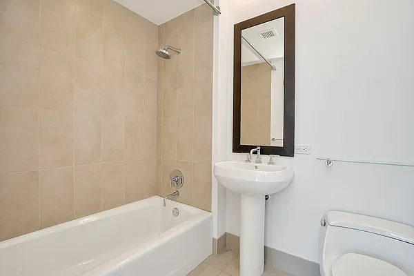 Rented by Isen & Company : Real Estate Advisors | media 16