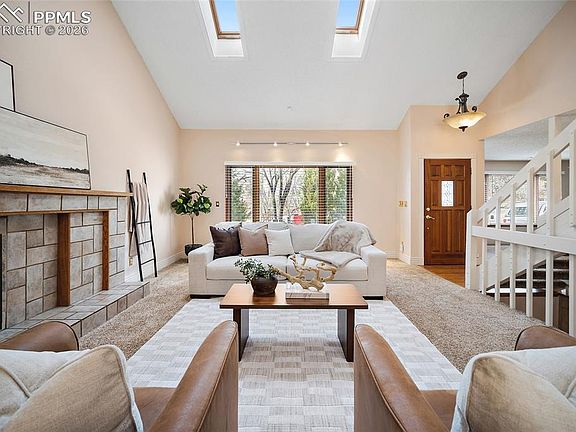 3rd image of 1151 Terrace Rd