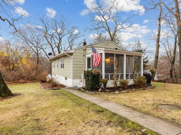 36 Mayview Avenue, Cheshire, CT 06410