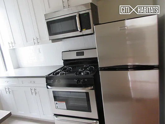 Rented by Citi Habitats | media 34