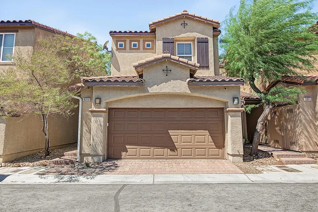 2 bed, 2.5 bath, 1551 sqft, $1,925 — Photo 1