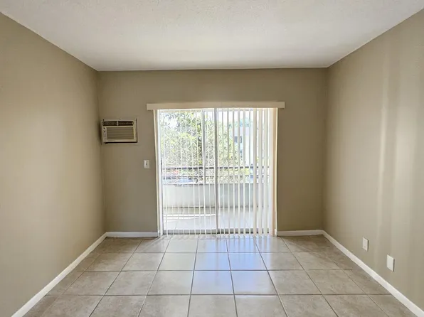 114 Norwich E, West Palm Beach, FL 33417