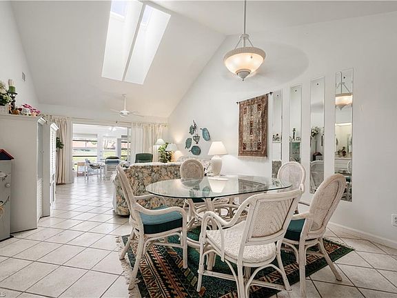 4th image of 249 Deerwood CIR #10