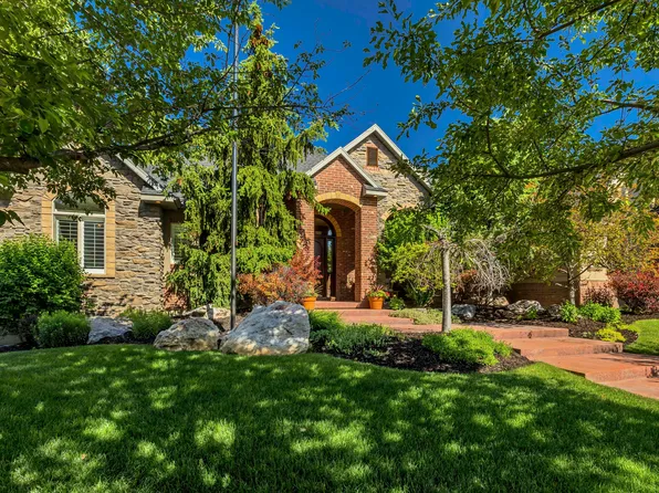 62 S Country Spring Cir, Kaysville, UT 84037