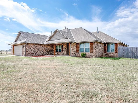 2nd image of 5616 Heritage Cir