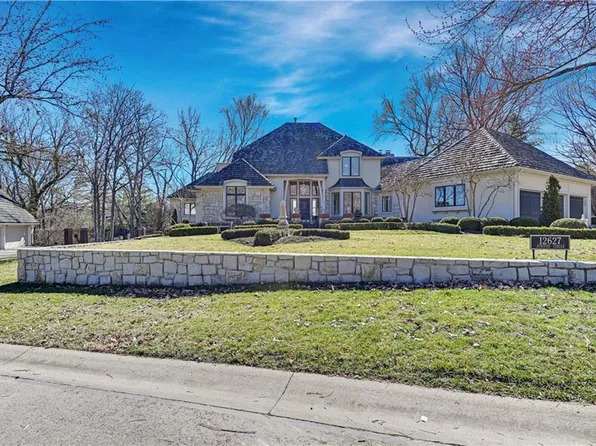 12627 Juniper Cir, Leawood, KS 66209