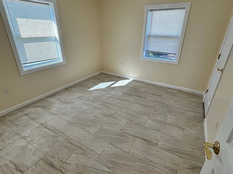 2433 Wakulla Ave — Photo 24
