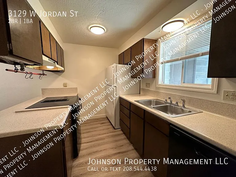 3129 W Jordan St — Photo 2