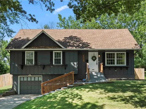 10608 Walrond Ave, Kansas City, MO 64137