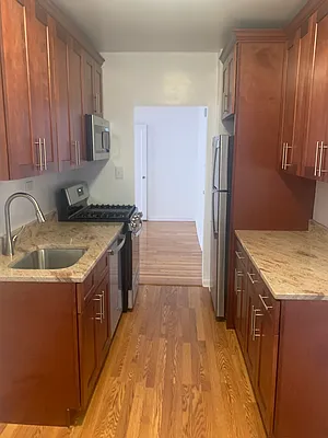 Sold by FirstService Realty (legacy) | media 16