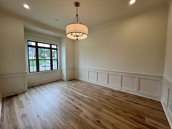 5th image of 1015 Sinatra Dr Lot 3