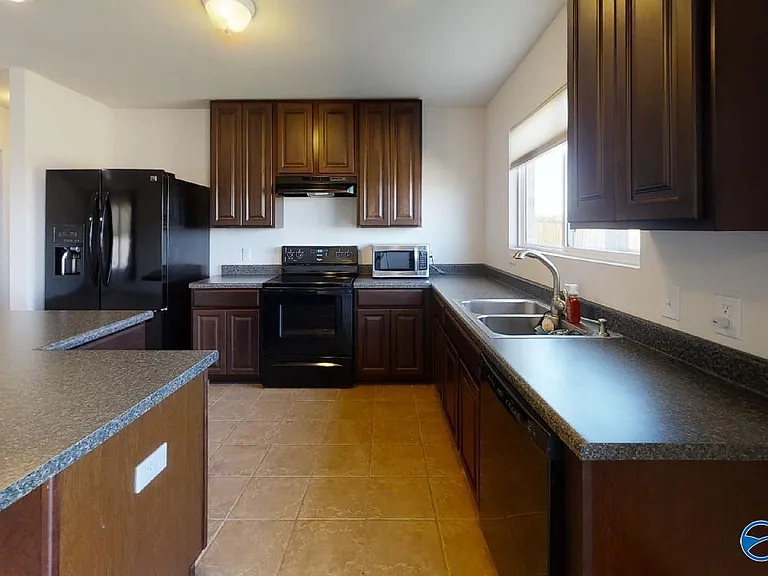 3477 Avalon Lake Dr — Photo 7