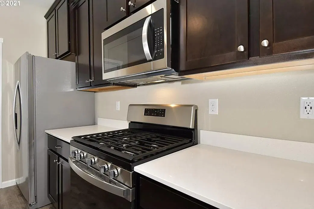 15408 NE 72nd Ave — Photo 3