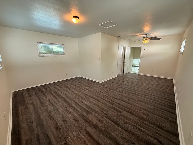 28 E Wild Briar Rd #C — Photo 21