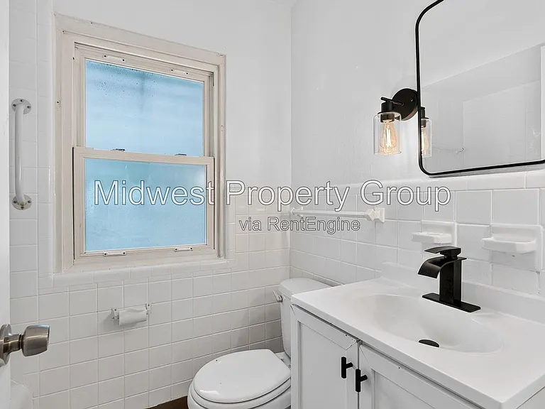 1208 Verl Pl — Photo 3