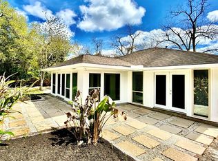 6815 Santa Fe Dr, Houston, TX 77061