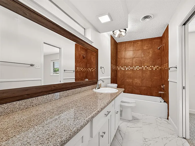 10602 Longmont Dr — Photo 31