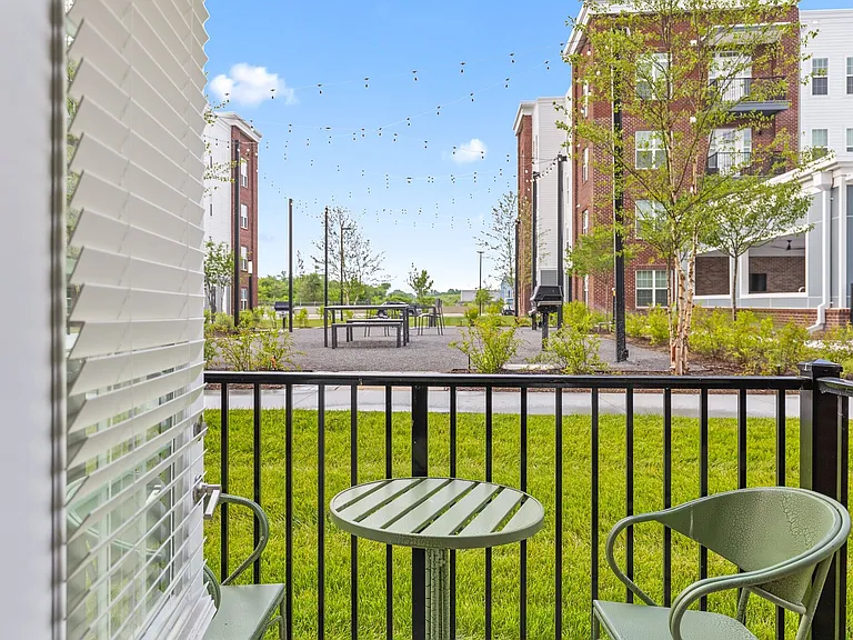 Borough 33 Apartments — Photo 43