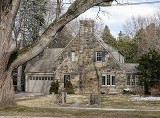 1422 Breton Rd SE, East Grand Rapids, MI 49506