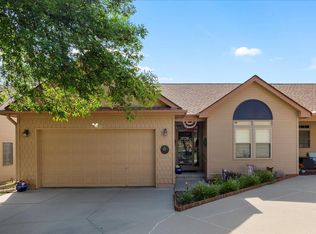 6 Grenville Ct, Council Bluffs, IA 51503